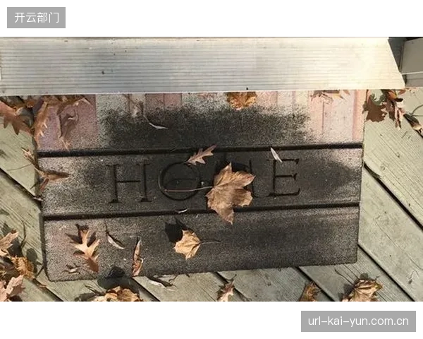 法国队不仅要克服时差和旅途劳顿，还需适应不同城市的特殊场地条件。